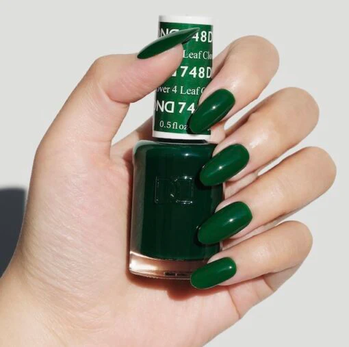 DND Gel Duo 748 - 4 Leaf Clover - Image 3