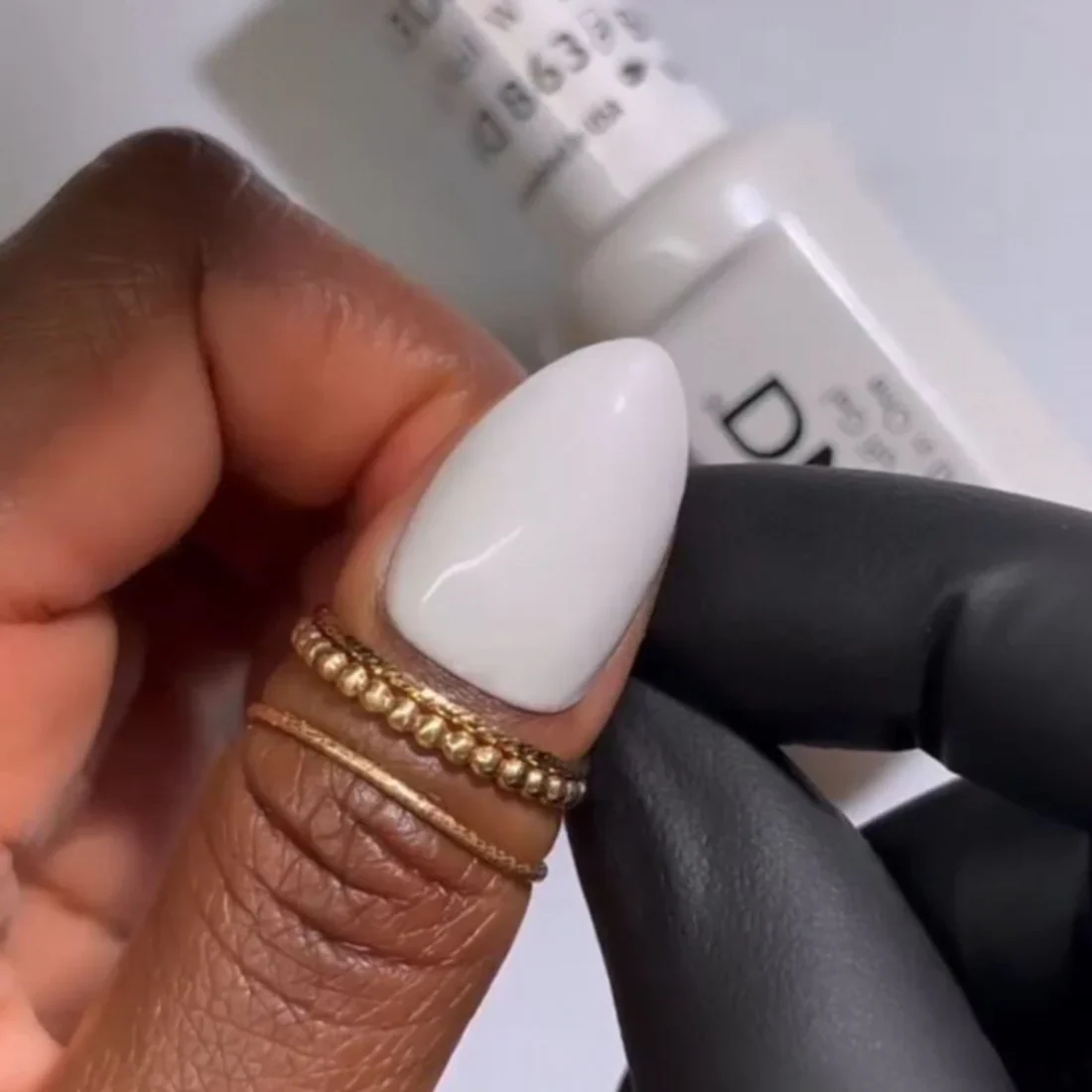 DND Gel Polish 863 - Wedding Veil - Image 3