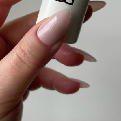 DND Gel Polish 877 - Pink Glaze - Image 3